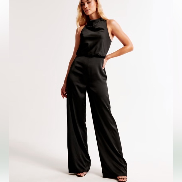 Abercrombie & Fitch Pants - Abercrombie & Fitch High-Neck Draped Jumpsuit Black Size Large